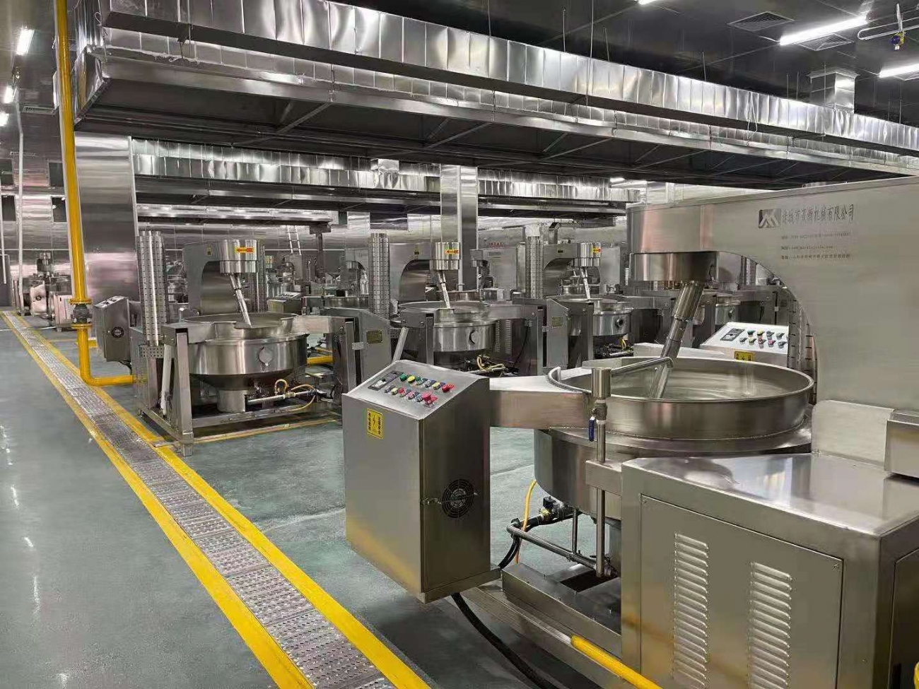 大型現(xiàn)場實景：炒菜機(jī),、炒鍋、多頭,、滾筒炒菜機(jī)